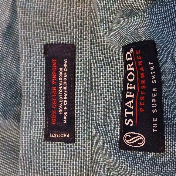 Stafford Men's Casual Green Light Button Down Shirt Size 181/2 - Picture 3 of 3